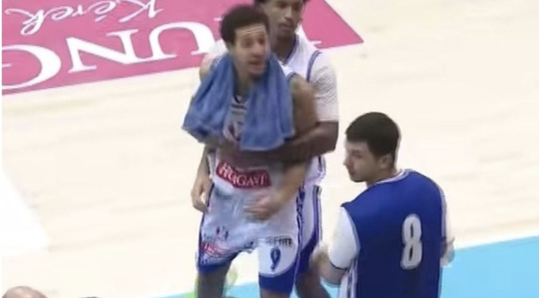 Megütött egy szurkolót, azonnal kirúgták a zalaegerszeg kosarasát