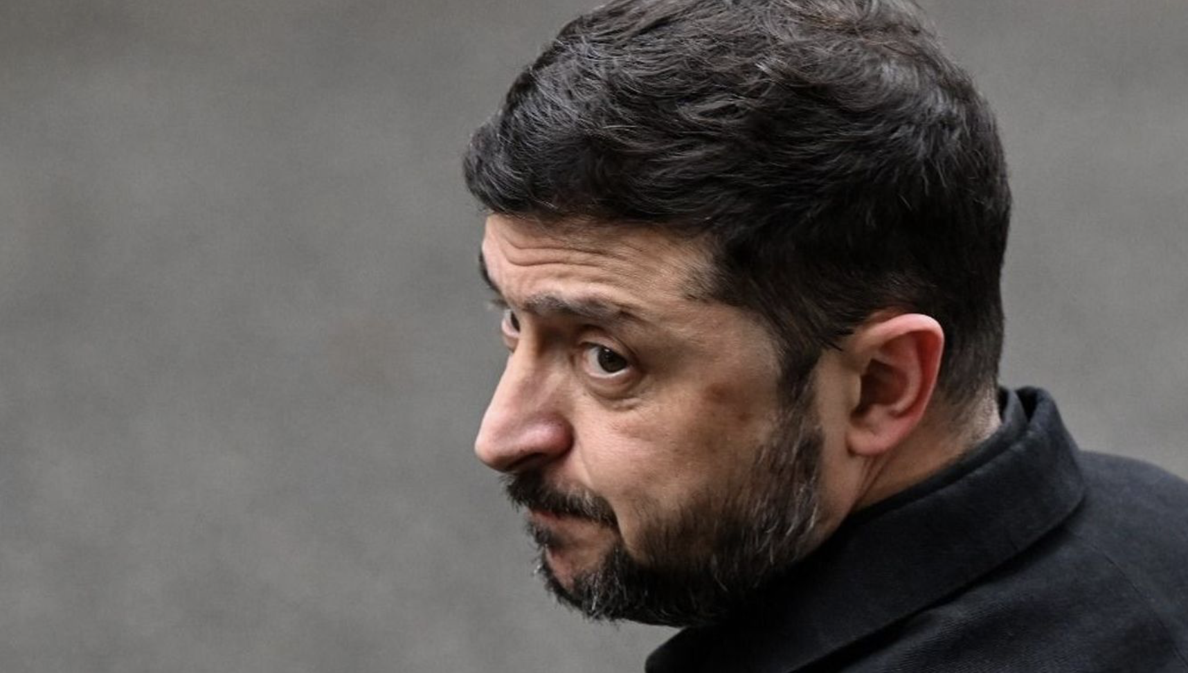 Zelenszkij kész lemondani a NATO-tagságról