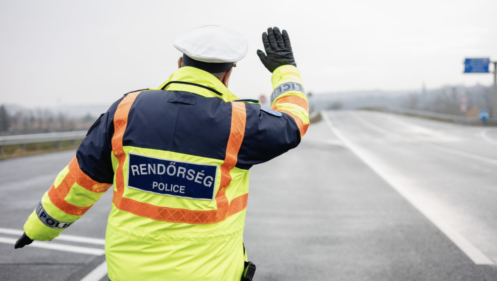 Tragédia az M1-esen: családja szeme láttára gázolták halálra egy férfit