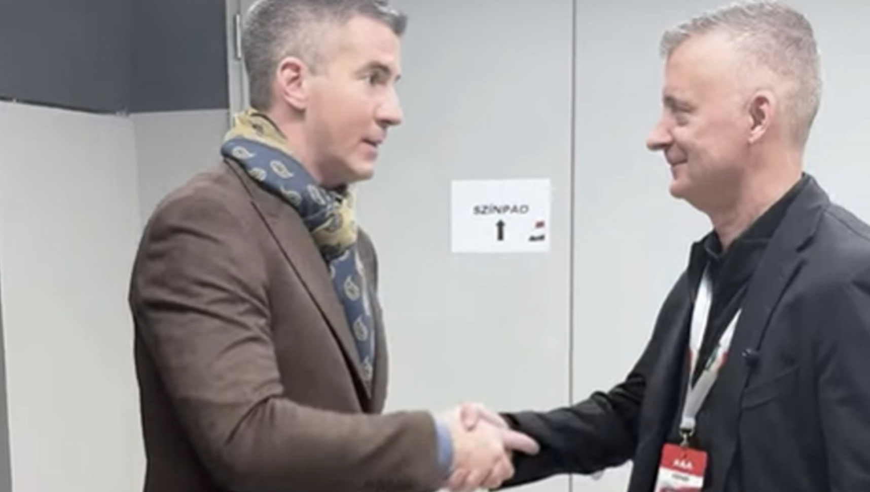 Ironikus karácsonyi ajándékot kapott Kubatov Gábor Kocsis Mátétól