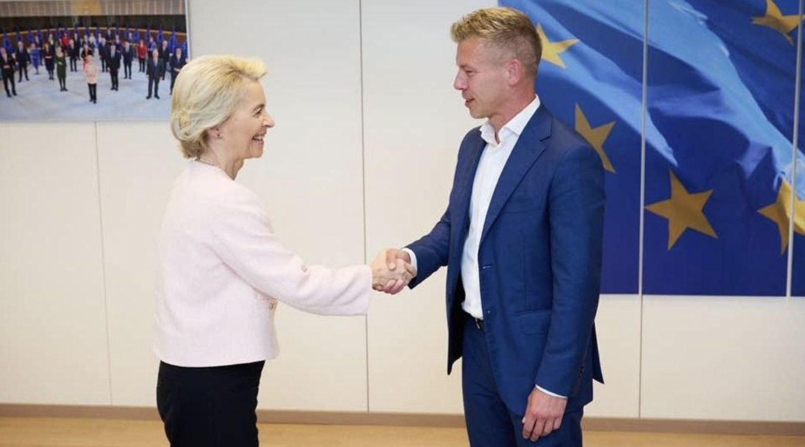Elbukott a Von der Leyen elleni bizalmatlansági indítvány az Európai Parlamentben
